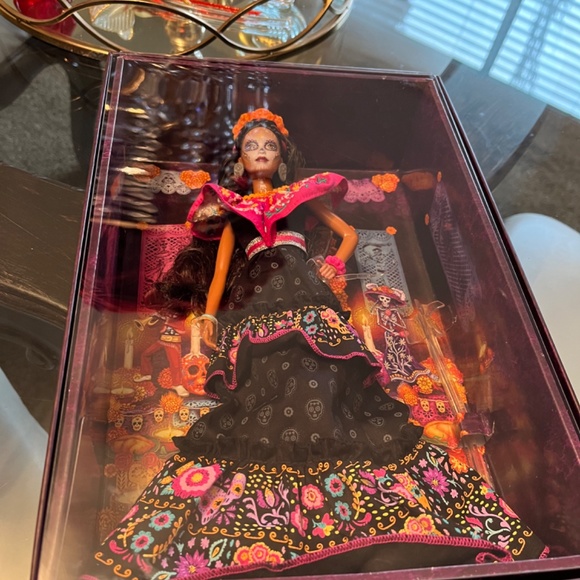Barbie dia de los muertos - Picture 4 of 5